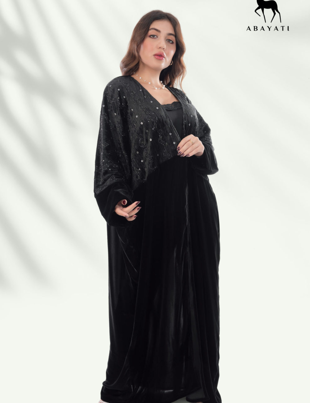 ROYAL BLACK VELVET ABAYA - Image 3